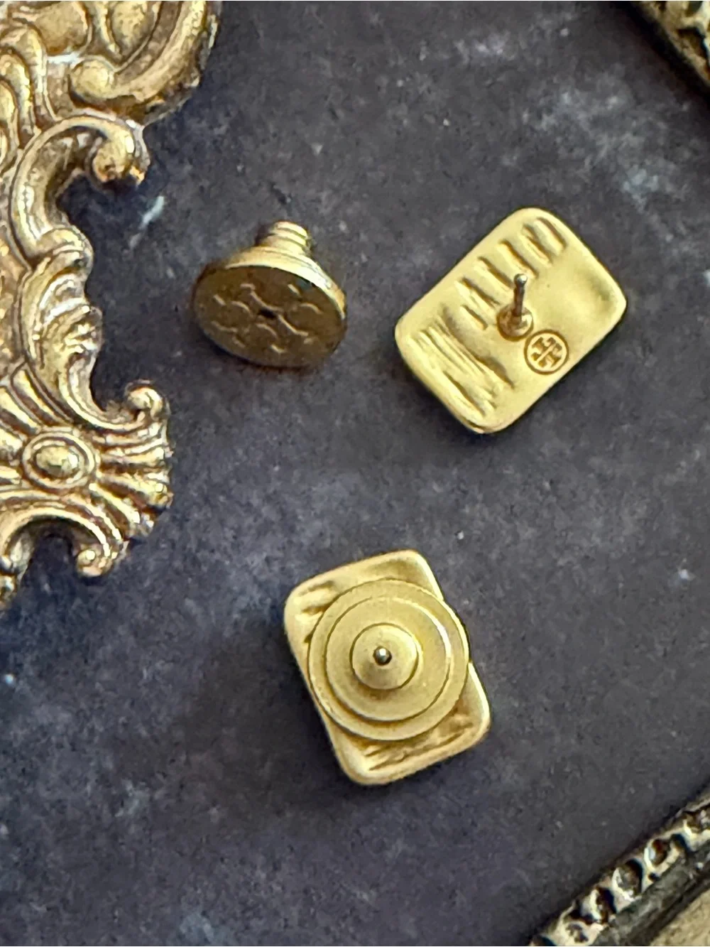 TORY BURCH • Gold Torsade Signature Luggage Tag Nugget Logo Plaque Earrings